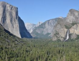 Blick im Yosemite National Park vom Tunnel View Point.